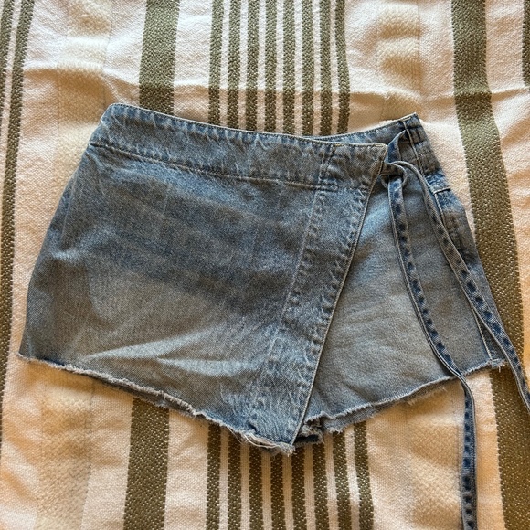 Free People Jean Skort - Picture 1 of 2
